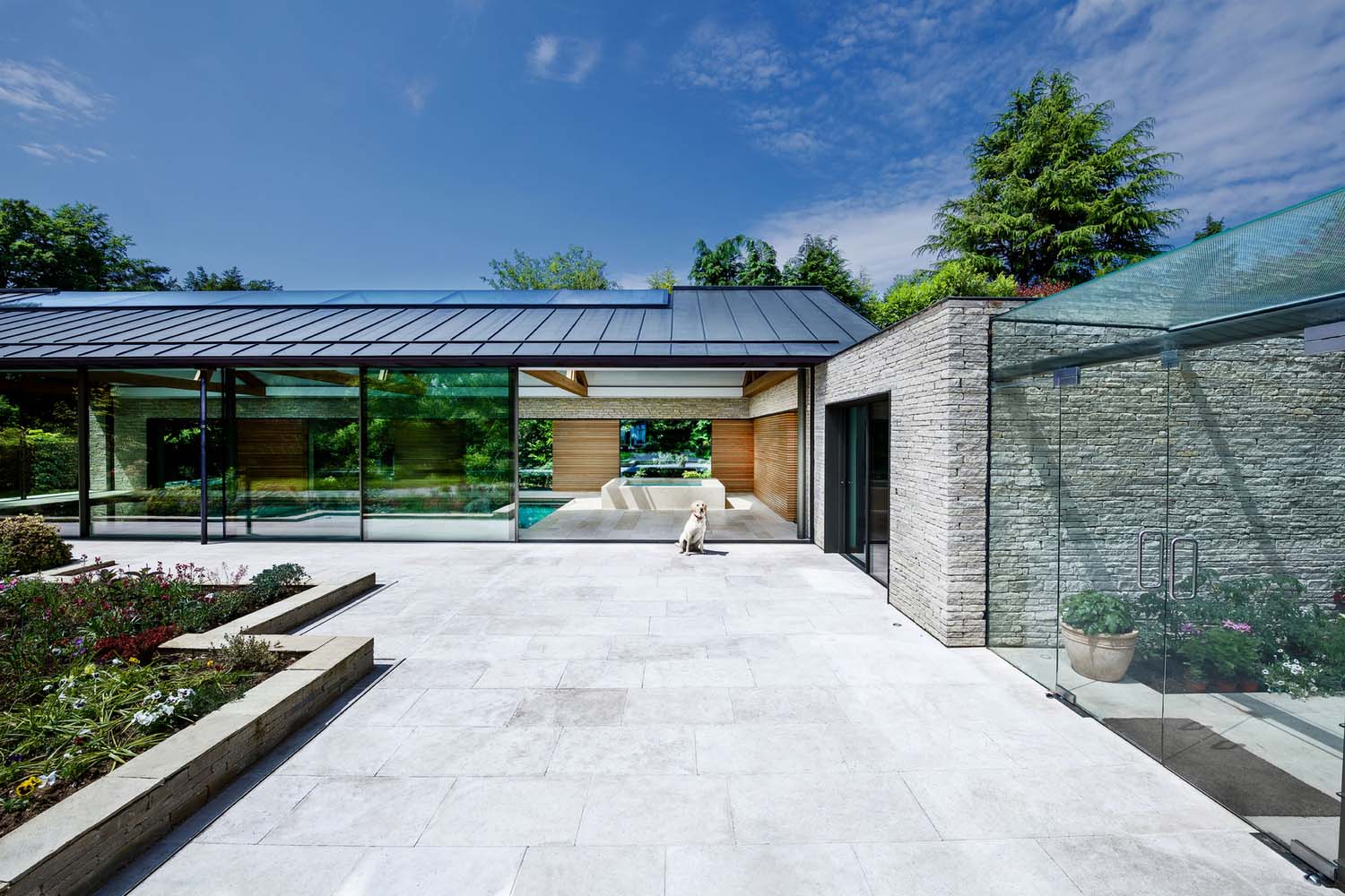 Explore 15 Houses That Get the Most Out of an Accessory Dwelling Unit (ADU) - 13700